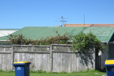 Photo of property in 2/18 Arran Road, Browns Bay, Auckland, 0630