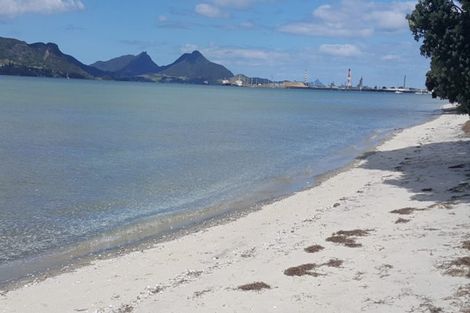 Photo of property in 2/249 One Tree Point Road, One Tree Point, 0118