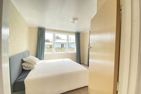 Photo of property in 15 Gladstone Street, Woodville, 4920