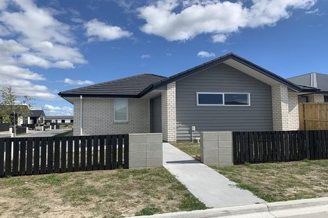 Photo of property in 2 Haka Way, Papamoa, 3118