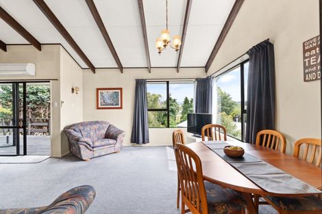 Photo of property in 72 Kinmont Crescent, Kinmont Park, Mosgiel, 9024