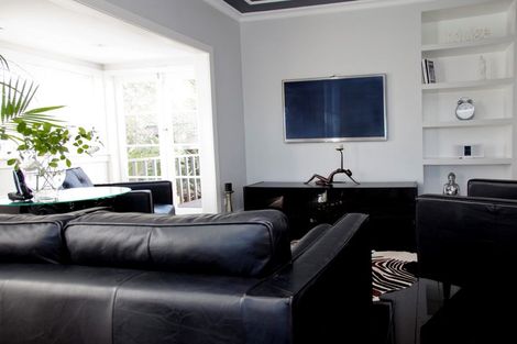 Photo of property in 1/185 Lake Road, Belmont, Auckland, 0622