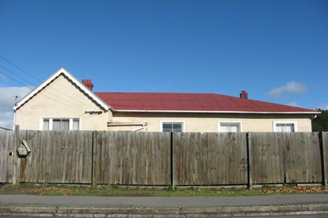 Photo of property in 4 Hornbrook Street, Waltham, Christchurch, 8023