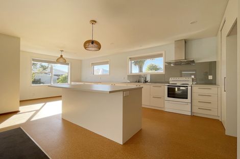 Photo of property in 31 Grahams Road, Ilam, Christchurch, 8041