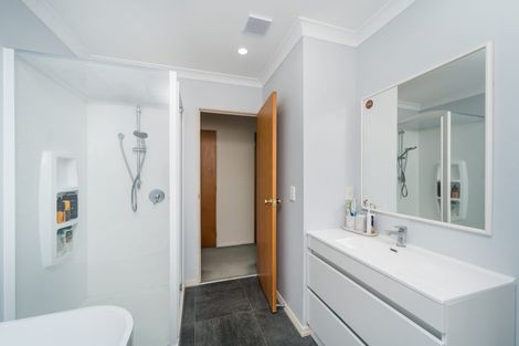 Photo of property in 12/358 College Street, West End, Palmerston North, 4410