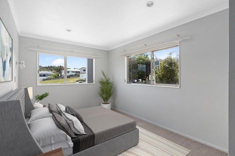 Photo of property in 20 Ascot Way, Orewa, 0931