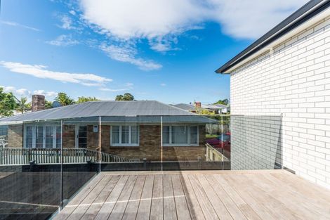 Photo of property in 28b Kereru Street, Henderson, Auckland, 0612
