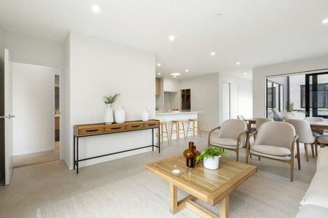 Photo of property in 55 Parkmore Drive, Rosehill, Papakura, 2113