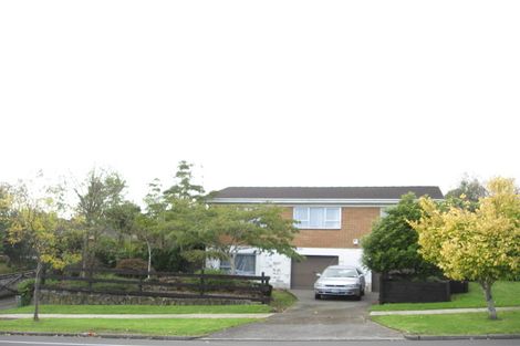 Photo of property in 64 Gossamer Drive, Pakuranga Heights, Auckland, 2010