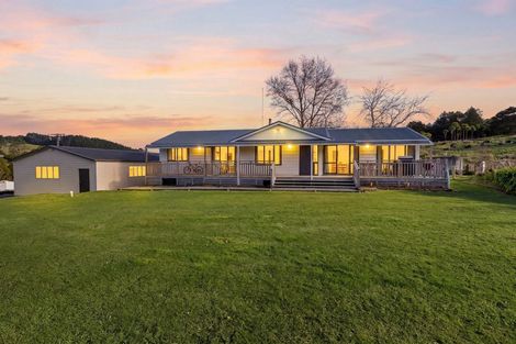 Photo of property in 690 Haruru Road, Kaukapakapa, 0873