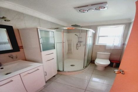 Photo of property in 3/15 Islington Avenue, New Lynn, Auckland, 0600