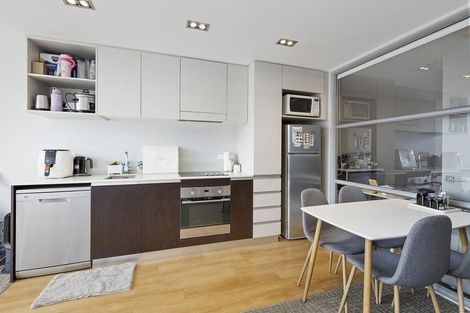 Photo of property in Masina Apartments, 312/80 Riddiford Street, Newtown, Wellington, 6021