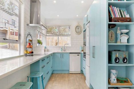 Photo of property in 79b Verbena Road, Birkdale, Auckland, 0626