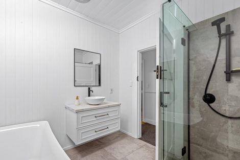 Photo of property in 310 Waiteitei Road, Wellsford, 0974