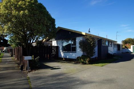 Photo of property in 1/14 Salford Avenue, Redwood, Christchurch, 8051
