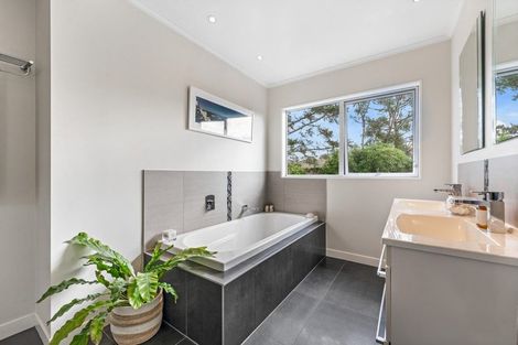 Photo of property in 219 Spur Road, Stillwater, Silverdale, 0993