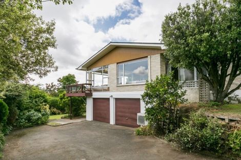 Photo of property in 23 Tauroa Road, Havelock North, 4130