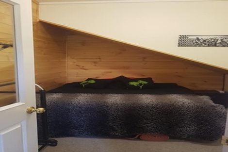 Photo of property in 9a Finlay Grove, Waikawa, Picton, 7220