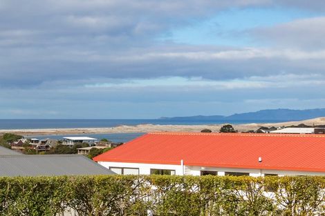 Photo of property in 27 Cullen Street, Mangawhai Heads, Mangawhai, 0505