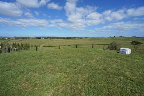 Photo of property in 127 Wallace Road, Temple View, Hamilton, 3289