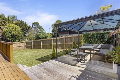 Photo of property in 20a Atlantis Place, Totara Vale, Auckland, 0629