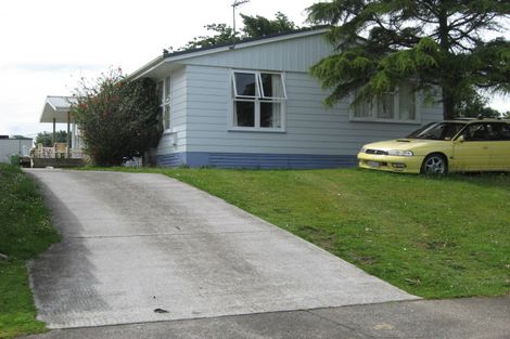 Photo of property in 60 Chingford Close, Mangere, Auckland, 2022
