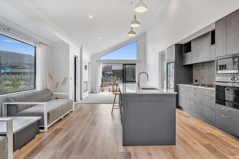 Photo of property in 24 Bragato Way, Cromwell, 9310