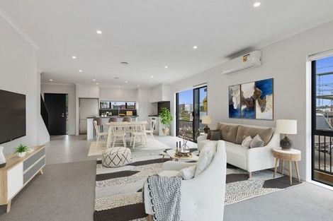 Photo of property in 53 Periko Way, Takanini, 2112