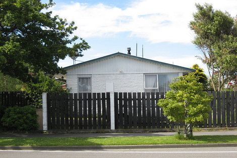 Photo of property in 16 Royal Park Drive, Parklands, Christchurch, 8083