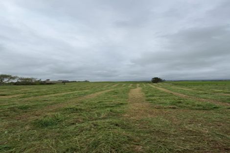 Photo of property in 2680 Eltham Road, Te Kiri, Opunake, 4682