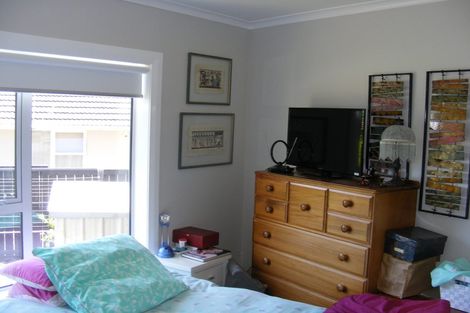 Photo of property in 2/1 Willow Way, Sunnyhills, Auckland, 2010