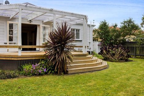 Photo of property in 58 Collins Street, Hawera, 4610