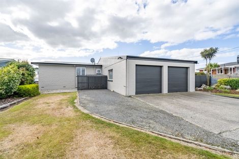 Photo of property in 1 Clyde Street, Gore, 9710