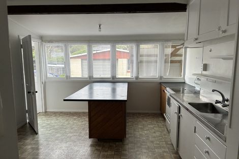 Photo of property in 17 Winnie Street, Greymouth, 7805