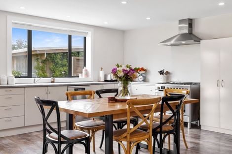 Photo of property in 136 Annett Road, Kumeu, 0891