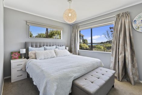 Photo of property in 34 Bluewater Place, Wattle Downs, Auckland, 2103