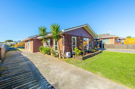 Photo of property in 68 Chelburn Crescent, Mangere East, Auckland, 2024