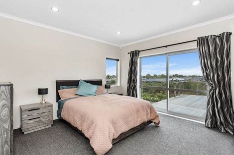 Photo of property in 32 Magellan Rise, Flagstaff, Hamilton, 3210