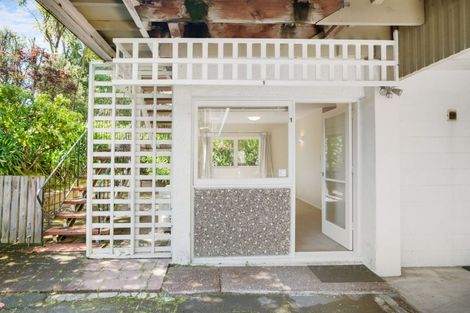 Photo of property in 1/16 Green Lane East, Remuera, Auckland, 1050