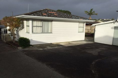 Photo of property in 1/4 Orton Street, Glenfield, Auckland, 0627