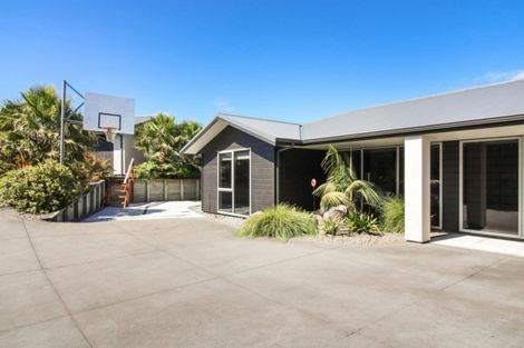 Photo of property in 42 Davies Road, Hurdon, New Plymouth, 4310