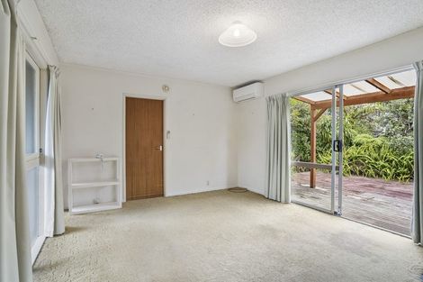 Photo of property in 2/1 Golf Road, New Lynn, Auckland, 0600