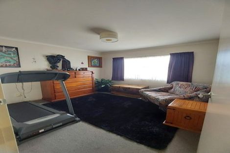 Photo of property in 42a Queenwood Road, Levin, 5510