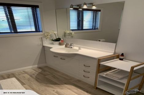 Photo of property in 34 Margaret Drive, Omokoroa, 3114