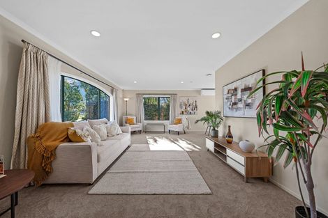 Photo of property in 3 Russett Grove, Henderson, Auckland, 0612