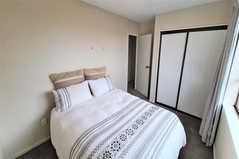 Photo of property in 1/39 Solomon Avenue, Redwood, Christchurch, 8051