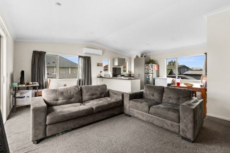 Photo of property in 1033a Hood Street, Mayfair, Hastings, 4122