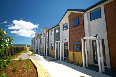 Photo of property in 1/172 Don Buck Road, Massey, Auckland, 0614