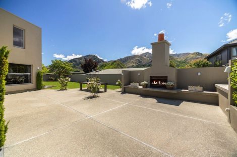 Photo of property in 17 Fox's Terrace, Arrowtown, 9302