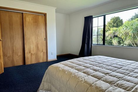 Photo of property in 11 Woodgate Court, Fitzherbert, Palmerston North, 4410